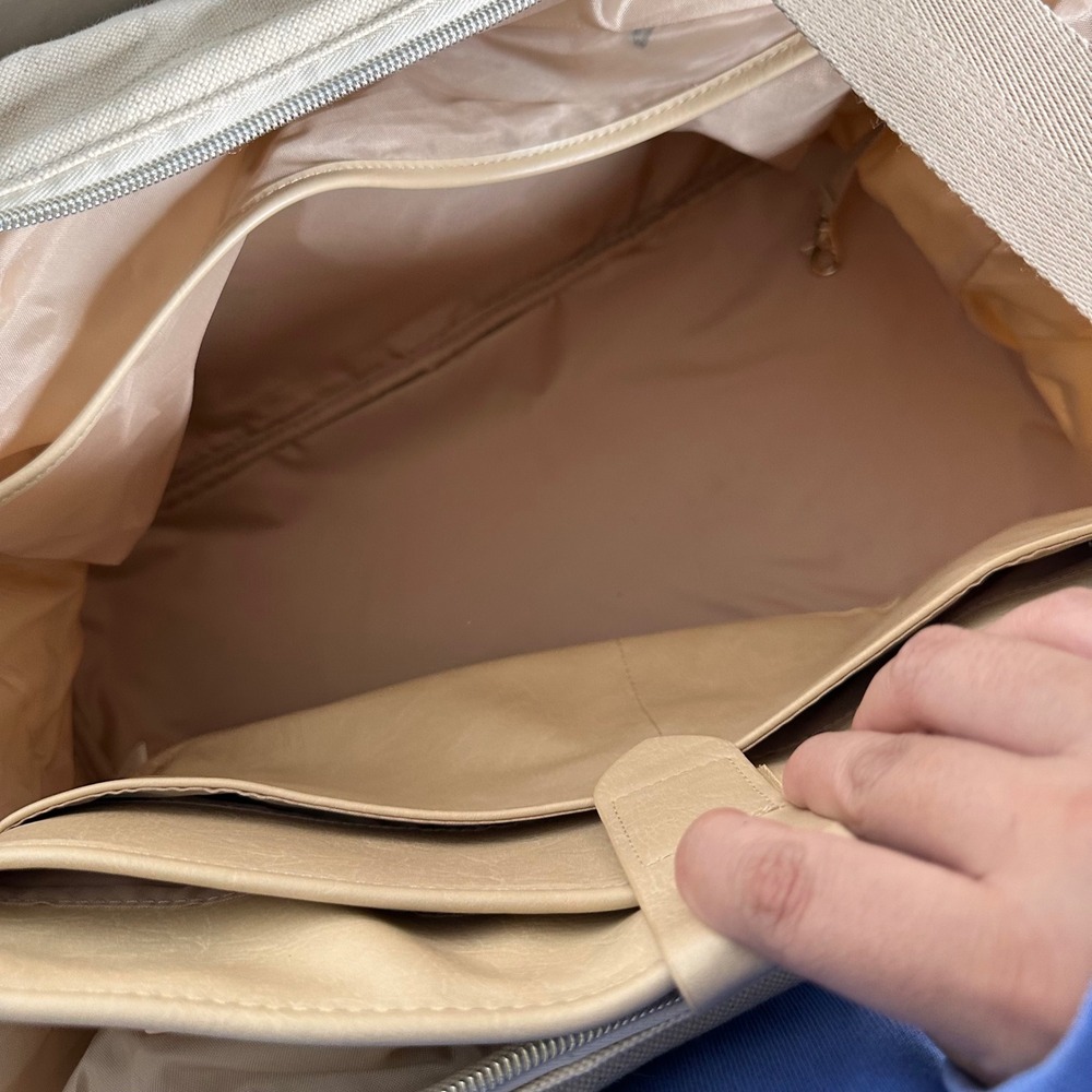 BEIS The Weekender Bag Beige Canvas Faux Leather Travel Tote Shoe Compartme - Picture 10 of 11